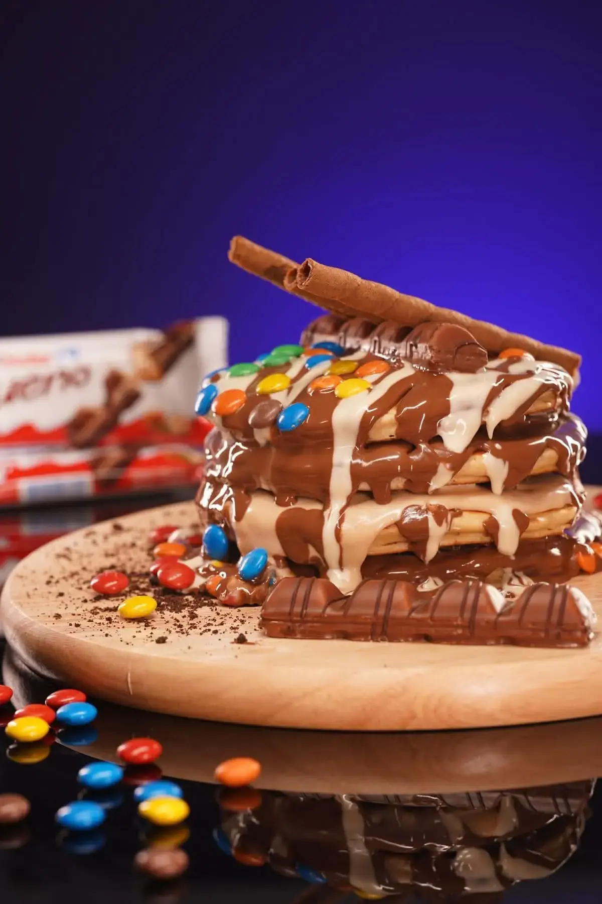 Pancakes με σοκολάτα, λευκή σοκολάτα και M&M's